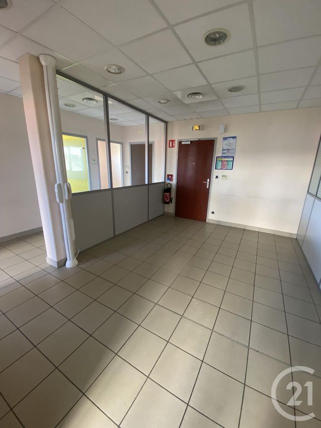 entreprise à louer - 250.0 m2 - MONTBELIARD - 25 - FRANCHE-COMTE - Century 21 Les Portes De L'Est