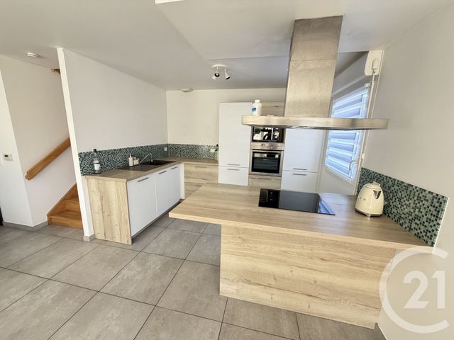 Appartement à vendre - 5 pièces - 82.33 m2 - AUDINCOURT - 25 - FRANCHE-COMTE - Century 21 Les Portes De L'Est