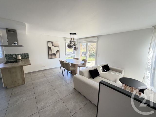 Appartement à vendre - 5 pièces - 82.33 m2 - AUDINCOURT - 25 - FRANCHE-COMTE - Century 21 Les Portes De L'Est