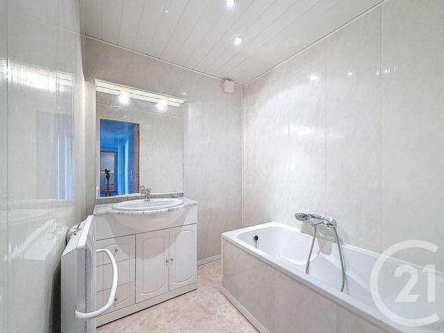 Appartement F2 à vendre - 2 pièces - 39.91 m2 - HERIMONCOURT - 25 - FRANCHE-COMTE - Century 21 Les Portes De L'Est