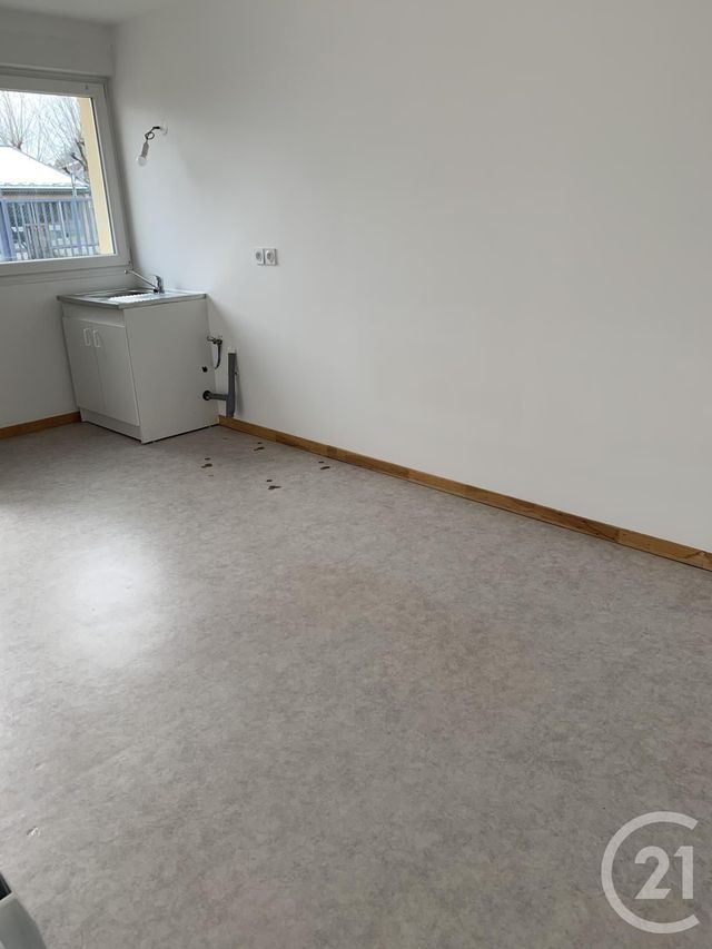 Appartement F1 à louer - 1 pièce - 18.0 m2 - VALENTIGNEY - 25 - FRANCHE-COMTE - Century 21 Les Portes De L'Est