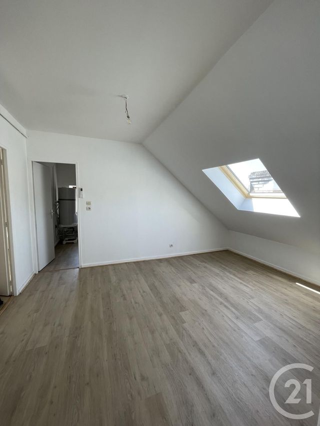 Appartement F2 à louer FESCHES LE CHATEL