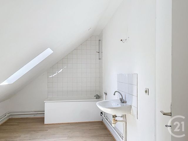 Appartement F2 à louer - 2 pièces - 32.9 m2 - FESCHES LE CHATEL - 25 - FRANCHE-COMTE - Century 21 Les Portes De L'Est