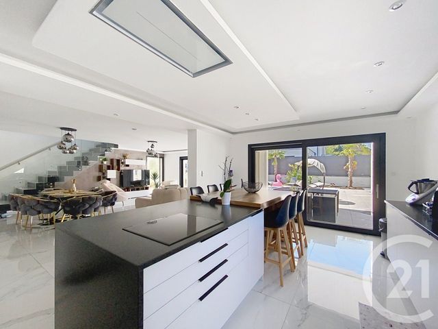 maison à vendre - 7 pièces - 212.5 m2 - AUDINCOURT - 25 - FRANCHE-COMTE - Century 21 Les Portes De L'Est