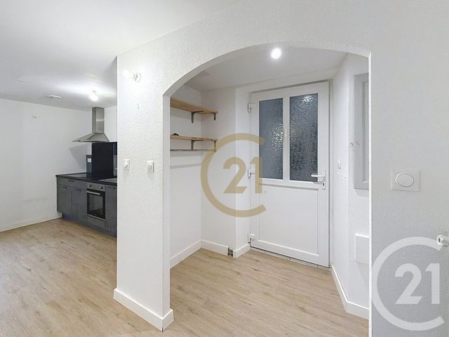 Appartement F3 à louer - 3 pièces - 60.0 m2 - FESCHES LE CHATEL - 25 - FRANCHE-COMTE - Century 21 Les Portes De L'Est