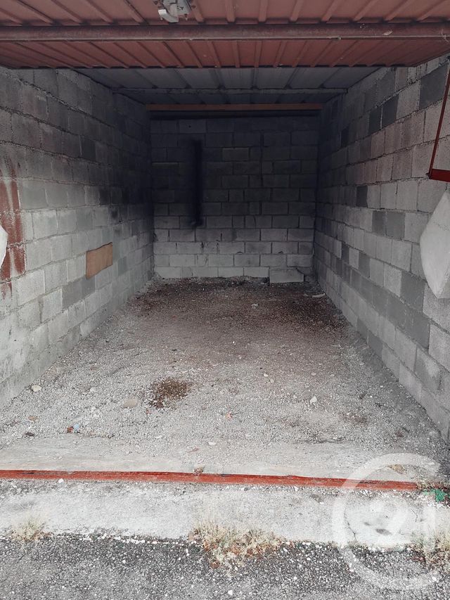 parking à louer - 15.0 m2 - MONTBELIARD - 25 - FRANCHE-COMTE - Century 21 Les Portes De L'Est