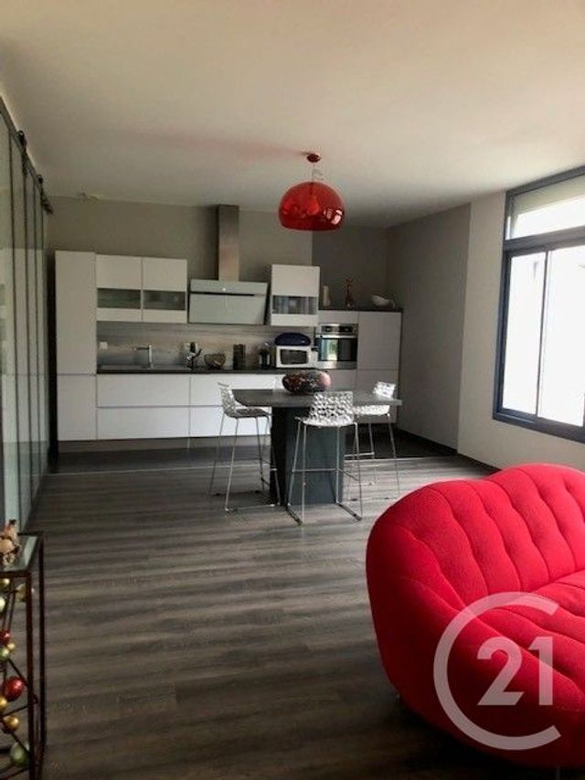 Appartement à vendre - 3 pièces - 79.83 m2 - MONTBELIARD - 25 - FRANCHE-COMTE - Century 21 Les Portes De L'Est