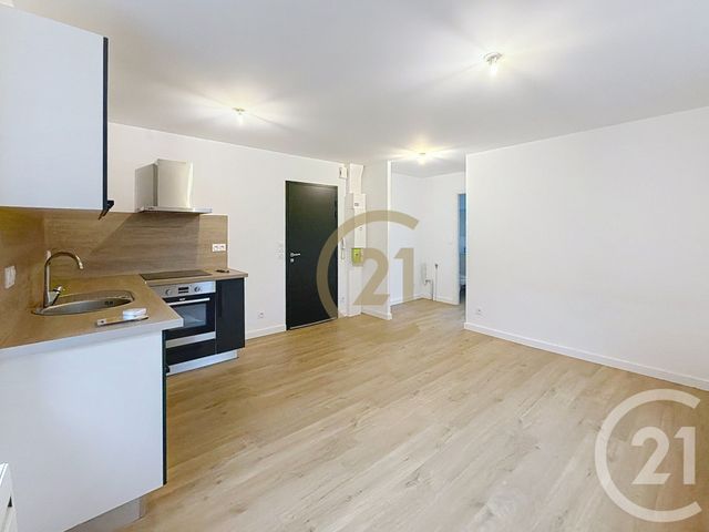 Appartement F2 à louer - 2 pièces - 39.67 m2 - BONDEVAL - 25 - FRANCHE-COMTE - Century 21 Les Portes De L'Est