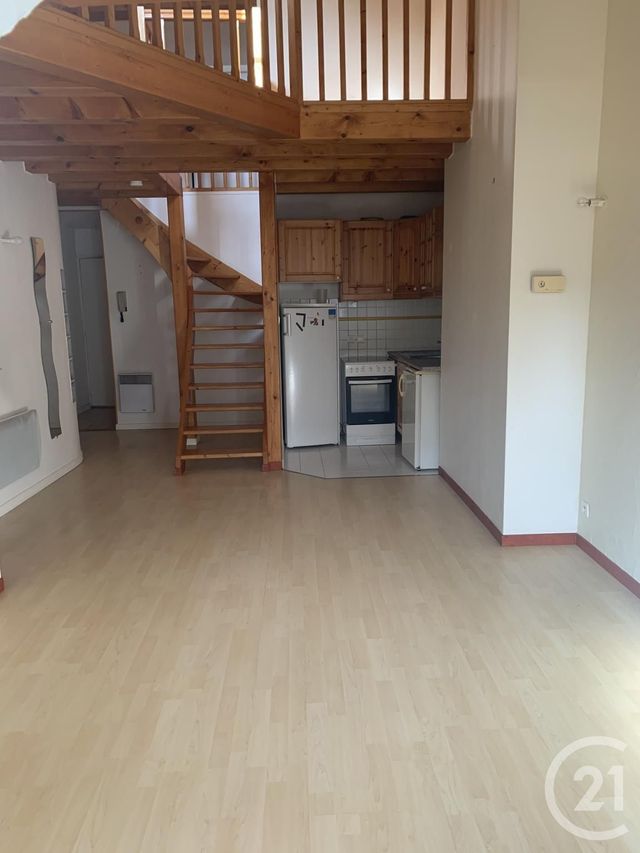 Appartement F3 à louer - 3 pièces - 53.78 m2 - MONTBELIARD - 25 - FRANCHE-COMTE - Century 21 Les Portes De L'Est