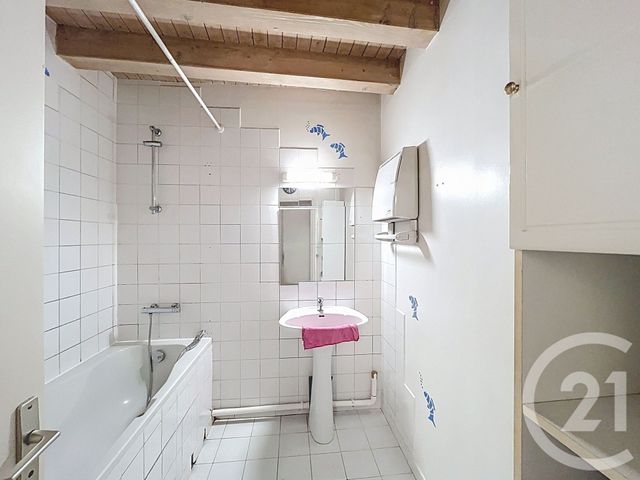 Appartement F3 à louer - 3 pièces - 53.78 m2 - MONTBELIARD - 25 - FRANCHE-COMTE - Century 21 Les Portes De L'Est