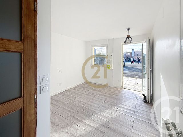 Appartement Studio à louer - 1 pièce - 16.12 m2 - VALENTIGNEY - 25 - FRANCHE-COMTE - Century 21 Les Portes De L'Est