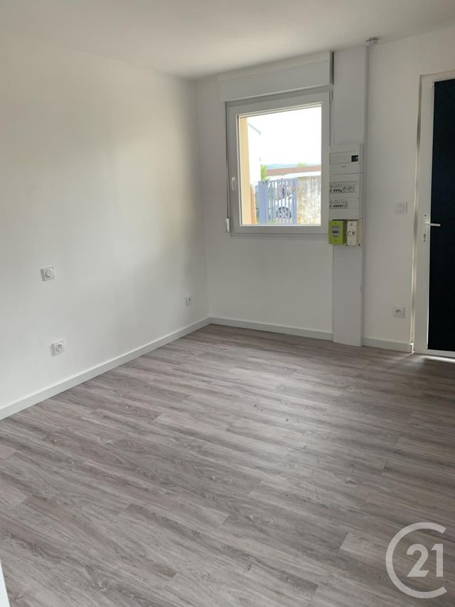 Appartement Studio à louer - 1 pièce - 16.12 m2 - VALENTIGNEY - 25 - FRANCHE-COMTE - Century 21 Les Portes De L'Est