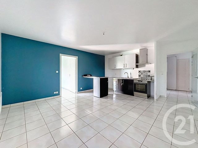 Appartement F4 à vendre - 4 pièces - 73.2 m2 - MONTBELIARD - 25 - FRANCHE-COMTE - Century 21 Les Portes De L'Est