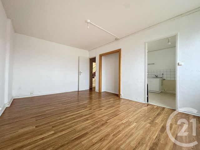 Appartement F2 à vendre - 2 pièces - 44.4 m2 - GRAND CHARMONT - 25 - FRANCHE-COMTE - Century 21 Les Portes De L'Est