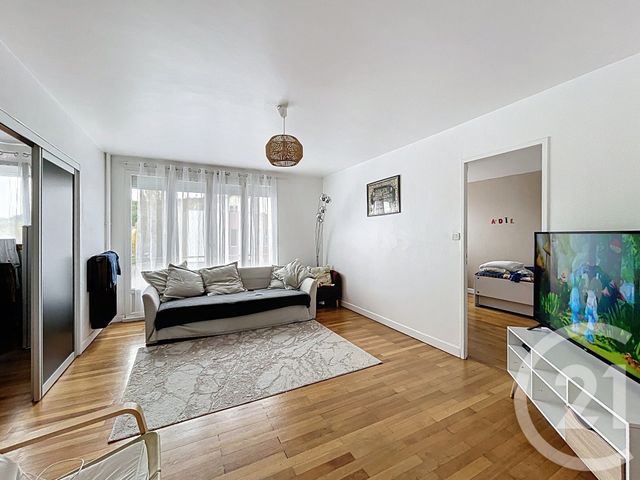 Appartement F4 à louer - 4 pièces - 77.59 m2 - SOCHAUX - 25 - FRANCHE-COMTE - Century 21 Les Portes De L'Est