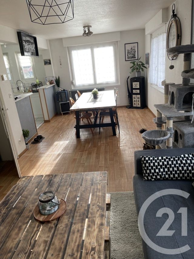 Appartement F4 à vendre - 4 pièces - 87.68 m2 - ALLENJOIE - 25 - FRANCHE-COMTE - Century 21 Les Portes De L'Est