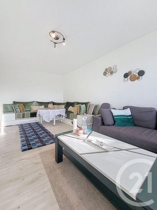 Appartement F2 à vendre - 2 pièces - 49.6 m2 - MONTBELIARD - 25 - FRANCHE-COMTE - Century 21 Les Portes De L'Est