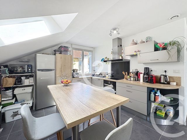 Appartement T4 à vendre - 4 pièces - 85.31 m2 - MONTBELIARD - 25 - FRANCHE-COMTE - Century 21 Les Portes De L'Est