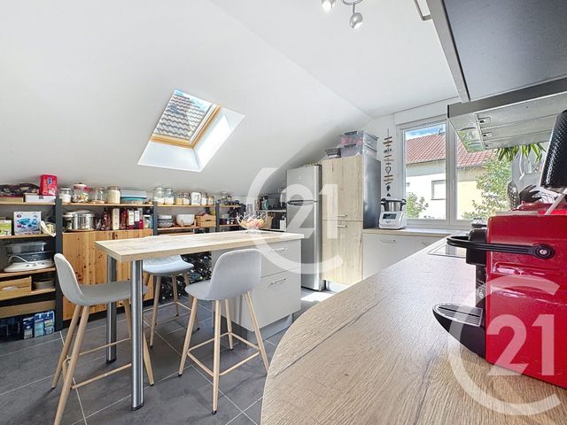 Appartement T4 à vendre - 4 pièces - 85.31 m2 - MONTBELIARD - 25 - FRANCHE-COMTE - Century 21 Les Portes De L'Est