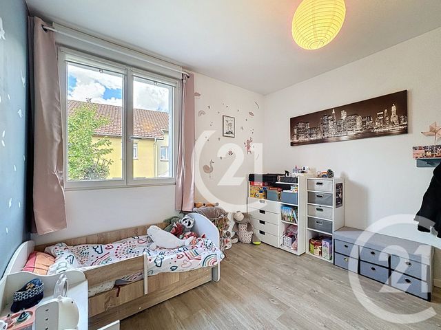 Appartement T4 à vendre - 4 pièces - 85.31 m2 - MONTBELIARD - 25 - FRANCHE-COMTE - Century 21 Les Portes De L'Est