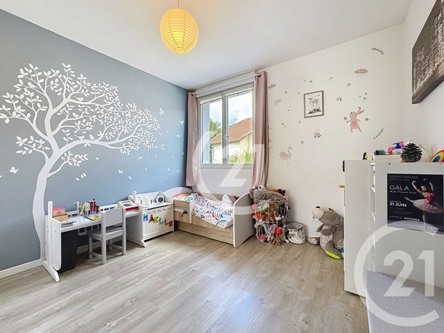 Appartement T4 à vendre - 4 pièces - 85.31 m2 - MONTBELIARD - 25 - FRANCHE-COMTE - Century 21 Les Portes De L'Est