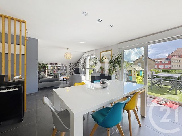 Appartement T4 à vendre - 4 pièces - 85.31 m2 - MONTBELIARD - 25 - FRANCHE-COMTE - Century 21 Les Portes De L'Est