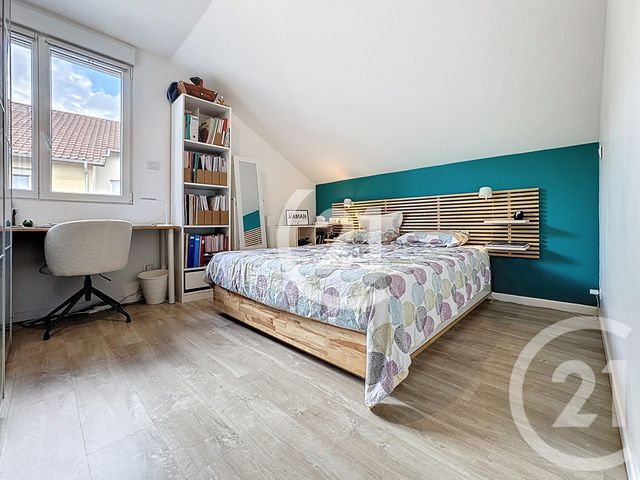 Appartement T4 à vendre - 4 pièces - 85.31 m2 - MONTBELIARD - 25 - FRANCHE-COMTE - Century 21 Les Portes De L'Est