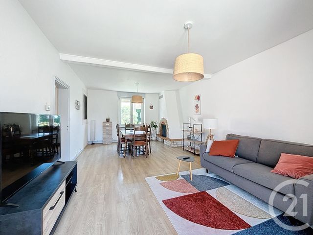 Appartement F4 à louer - 4 pièces - 88.06 m2 - BELFORT - 90 - FRANCHE-COMTE - Century 21 Les Portes De L'Est