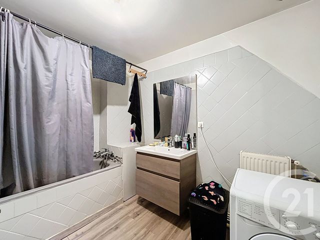 Appartement F2 à louer - 2 pièces - 62.26 m2 - MONTBELIARD - 25 - FRANCHE-COMTE - Century 21 Les Portes De L'Est