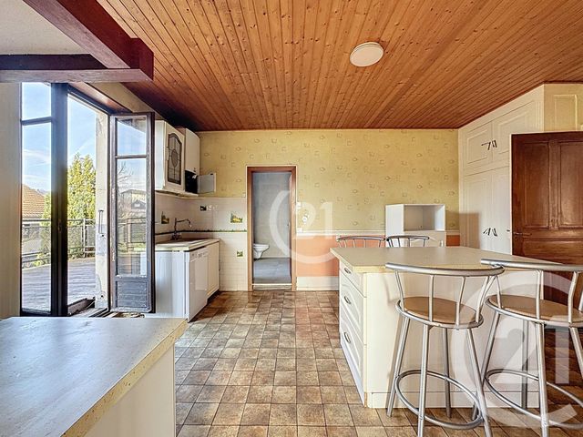 Appartement T4 à vendre - 4 pièces - 86.9 m2 - VALENTIGNEY - 25 - FRANCHE-COMTE - Century 21 Les Portes De L'Est