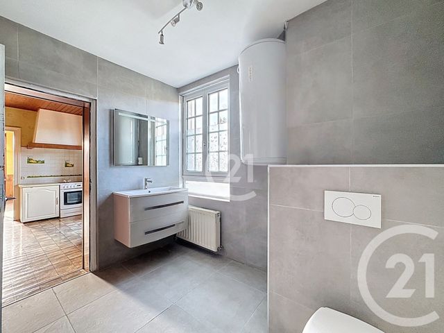 Appartement T4 à vendre - 4 pièces - 86.9 m2 - VALENTIGNEY - 25 - FRANCHE-COMTE - Century 21 Les Portes De L'Est