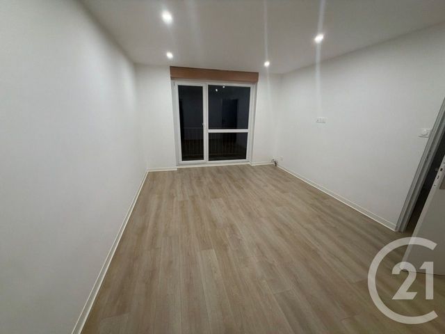 Appartement à vendre - 3 pièces - 62.0 m2 - VALENTIGNEY - 25 - FRANCHE-COMTE - Century 21 Les Portes De L'Est