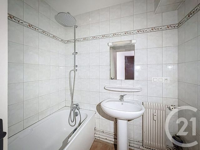 Appartement F4 à louer - 4 pièces - 73.01 m2 - SOCHAUX - 25 - FRANCHE-COMTE - Century 21 Les Portes De L'Est