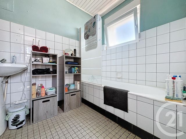 Appartement F3 à louer - 3 pièces - 77.2 m2 - AUDINCOURT - 25 - FRANCHE-COMTE - Century 21 Les Portes De L'Est