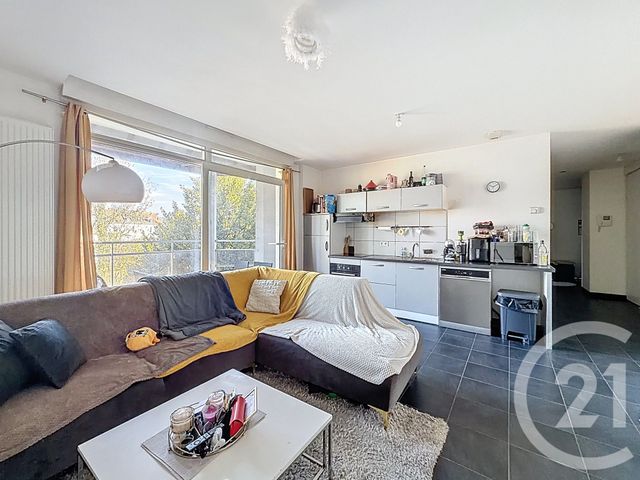 Appartement F3 à vendre - 3 pièces - 73.18 m2 - VALENTIGNEY - 25 - FRANCHE-COMTE - Century 21 Les Portes De L'Est