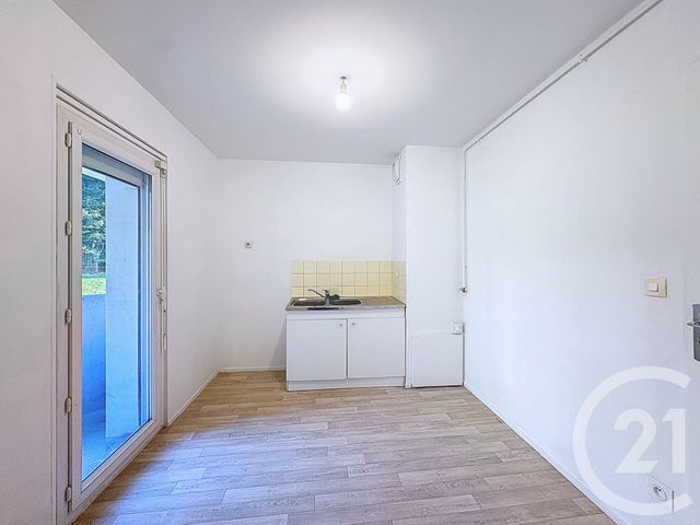 Appartement F3 à louer - 3 pièces - 73.74 m2 - MONTBELIARD - 25 - FRANCHE-COMTE - Century 21 Les Portes De L'Est