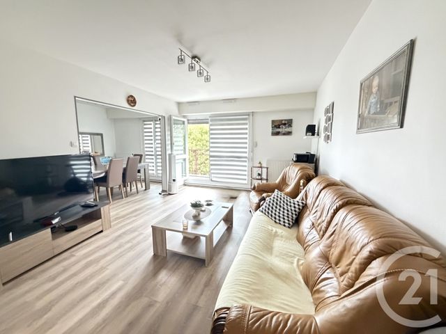 Appartement F4 à vendre - 3 pièces - 81.34 m2 - GRAND CHARMONT - 25 - FRANCHE-COMTE - Century 21 Les Portes De L'Est