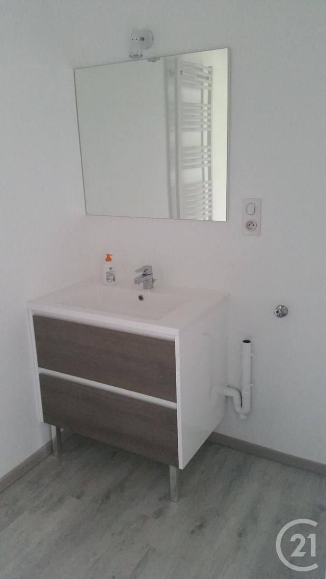 Appartement F2 à louer - 2 pièces - 41.37 m2 - MONTBELIARD - 25 - FRANCHE-COMTE - Century 21 Les Portes De L'Est