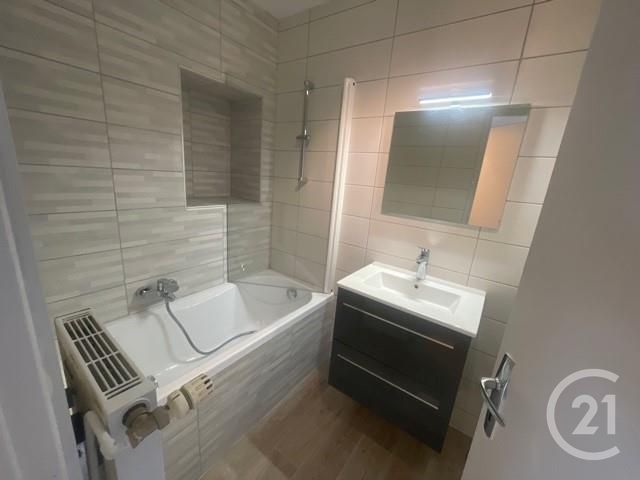 Appartement F3 à louer - 3 pièces - 45.98 m2 - VALENTIGNEY - 25 - FRANCHE-COMTE - Century 21 Les Portes De L'Est