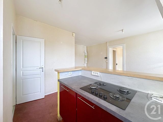 Appartement F3 à vendre - 4 pièces - 60.2 m2 - SOCHAUX - 25 - FRANCHE-COMTE - Century 21 Les Portes De L'Est