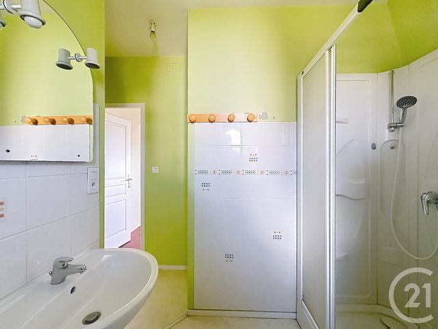 Appartement F3 à vendre - 4 pièces - 60.2 m2 - SOCHAUX - 25 - FRANCHE-COMTE - Century 21 Les Portes De L'Est