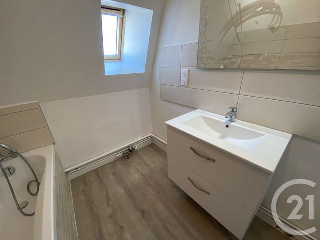 Appartement à louer - 3 pièces - 75.0 m2 - DELLE - 90 - FRANCHE-COMTE - Century 21 Les Portes De L'Est