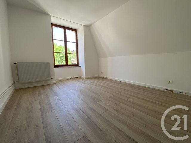Appartement à louer - 3 pièces - 75.0 m2 - DELLE - 90 - FRANCHE-COMTE - Century 21 Les Portes De L'Est
