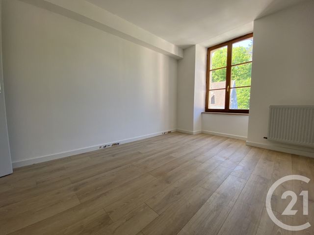 Appartement à louer - 3 pièces - 75.0 m2 - DELLE - 90 - FRANCHE-COMTE - Century 21 Les Portes De L'Est