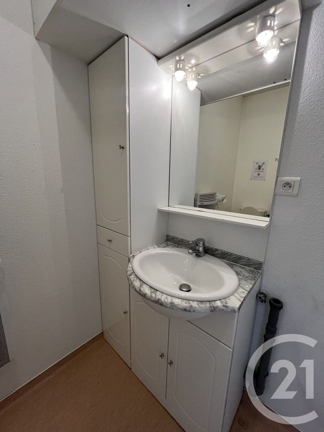 Appartement à louer - 2 pièces - 30.0 m2 - ETUPES - 25 - FRANCHE-COMTE - Century 21 Les Portes De L'Est