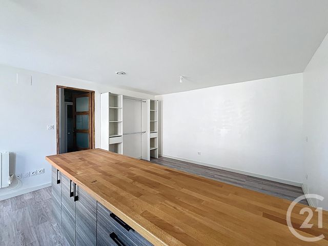 Appartement F1 à louer - 1 pièce - 25.2 m2 - VALENTIGNEY - 25 - FRANCHE-COMTE - Century 21 Les Portes De L'Est