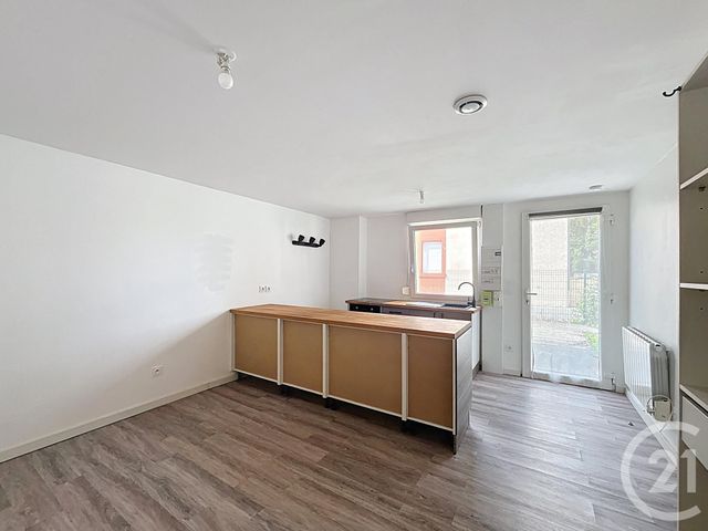 Appartement F1 à louer - 1 pièce - 25.2 m2 - VALENTIGNEY - 25 - FRANCHE-COMTE - Century 21 Les Portes De L'Est