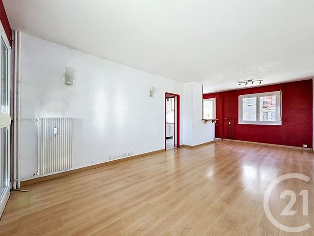 Appartement F4 à vendre - 4 pièces - 63.23 m2 - MONTBELIARD - 25 - FRANCHE-COMTE - Century 21 Les Portes De L'Est