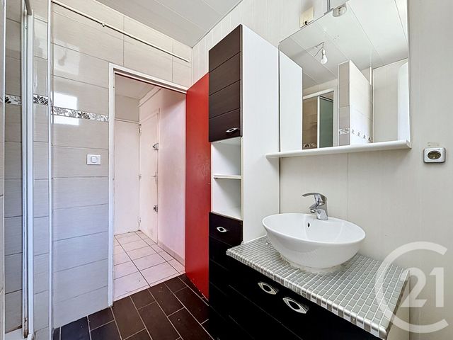 Appartement F4 à vendre - 4 pièces - 63.23 m2 - MONTBELIARD - 25 - FRANCHE-COMTE - Century 21 Les Portes De L'Est