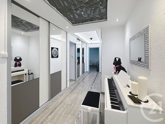 Appartement F5 à louer - 5 pièces - 116.89 m2 - MONTBELIARD - 25 - FRANCHE-COMTE - Century 21 Les Portes De L'Est